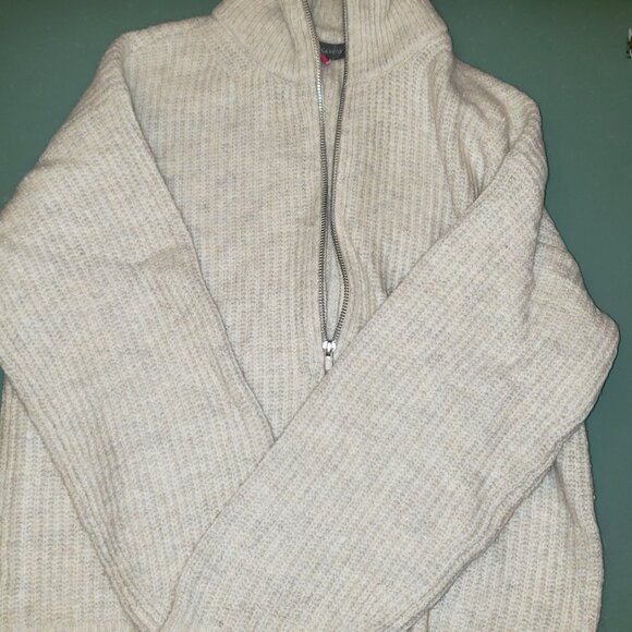 NWOT Vince Camuto Turtlenack Sweater. S - Picture 6 of 6